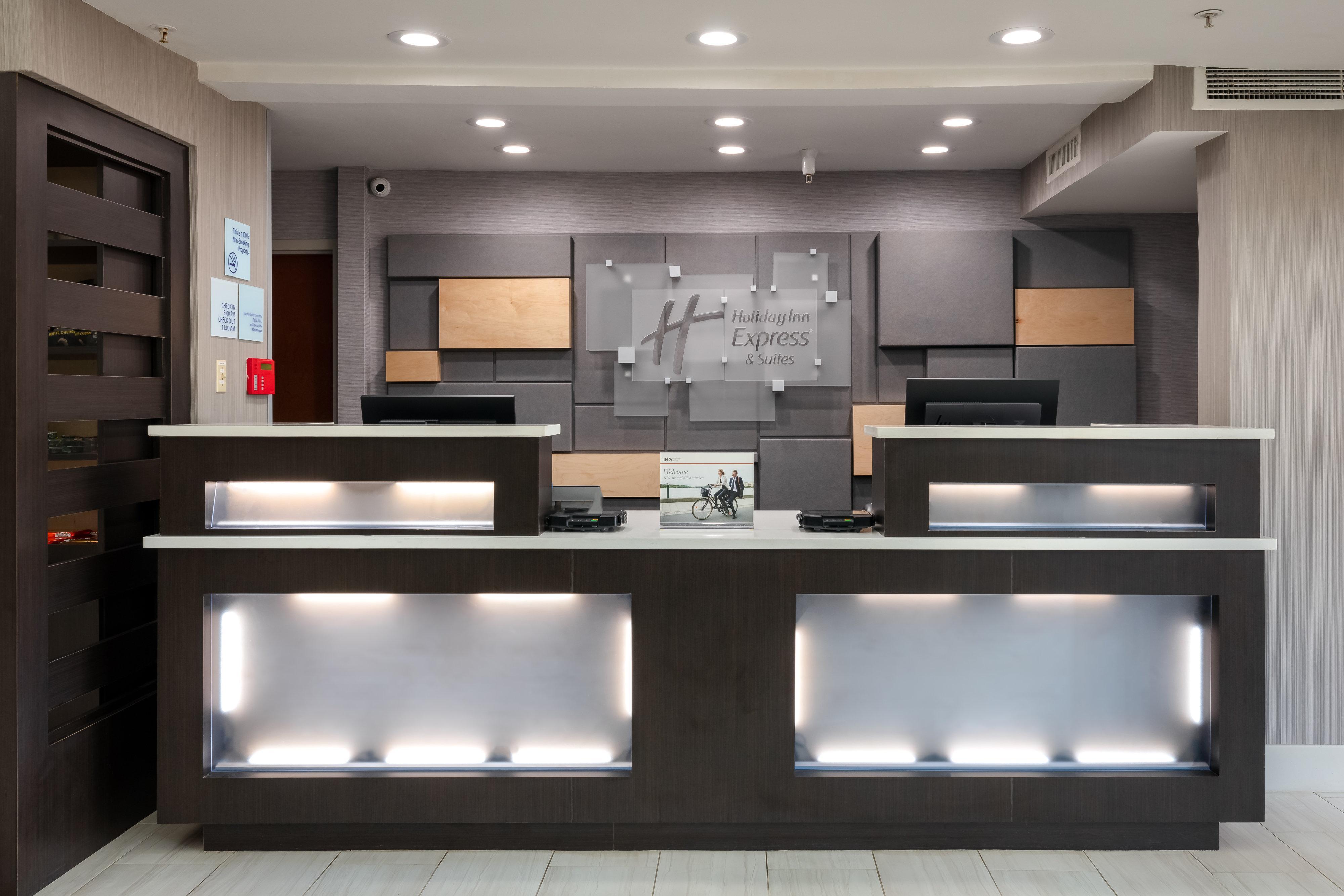 Holiday Inn Express & Suites Milton East I-10 By Ihg Экстерьер фото