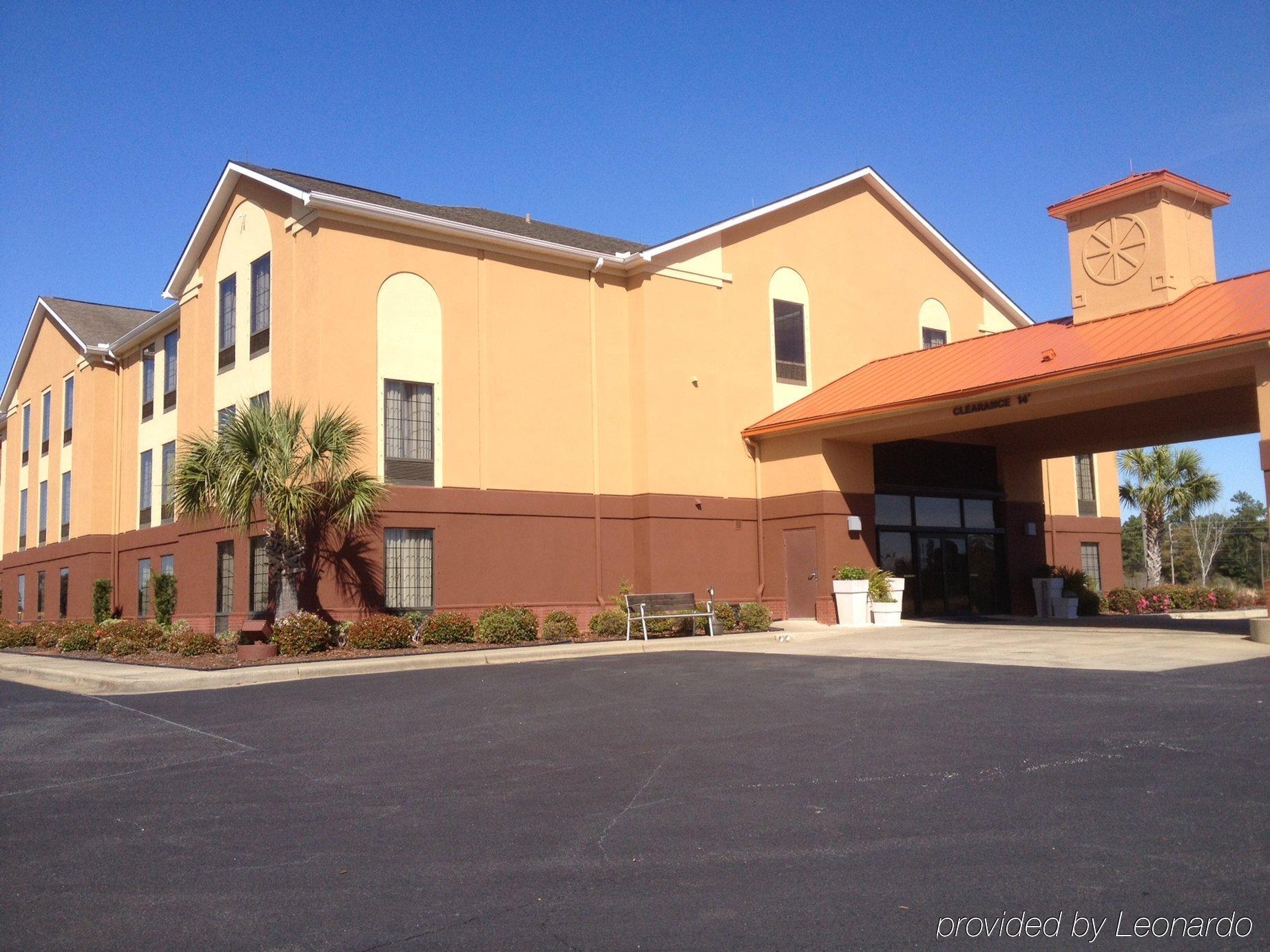 Holiday Inn Express & Suites Milton East I-10 By Ihg Экстерьер фото