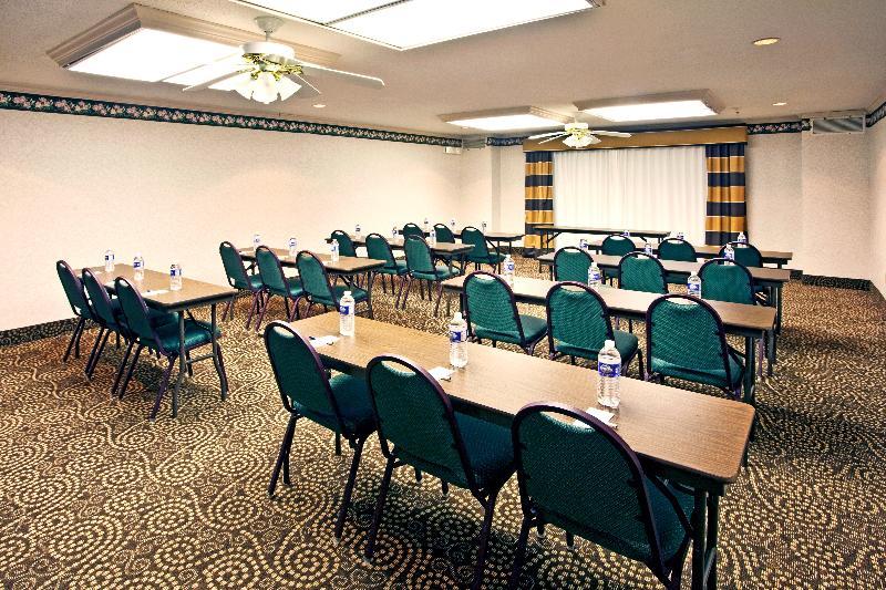 Holiday Inn Express & Suites Milton East I-10 By Ihg Экстерьер фото